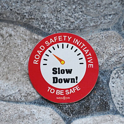 Safety Reminder - Slow Down Badge (Lava Red)